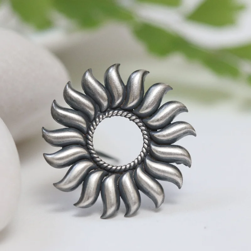 Sun Brooch / Collar pin